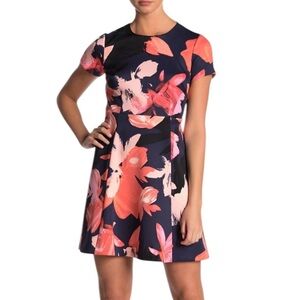 Vince Camuto 14 Petite Floral Short Sleeve Scuba Skater Mini Dress